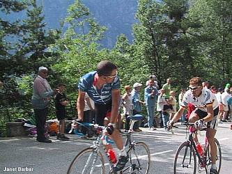 &quot����&quot - Lance Armstrong ���� �Jan Ullrich ���� �-10 �� Tour de France 2002.